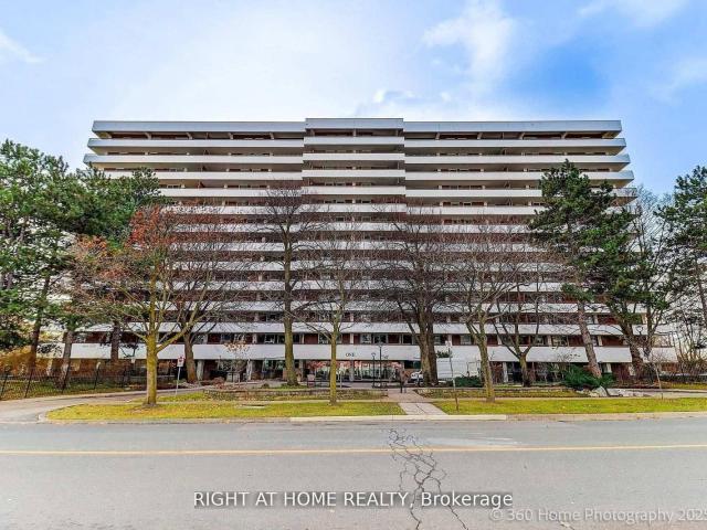803 1 Royal Orchard Boulevard, Thornhill | For Sale @ $550,000 | Condos. Ca