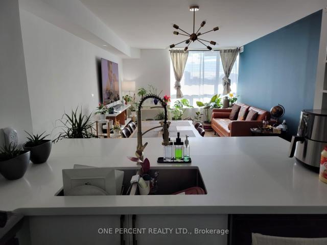 803 8 Covington Road, North York | Expired, C12670 | Condos. Ca