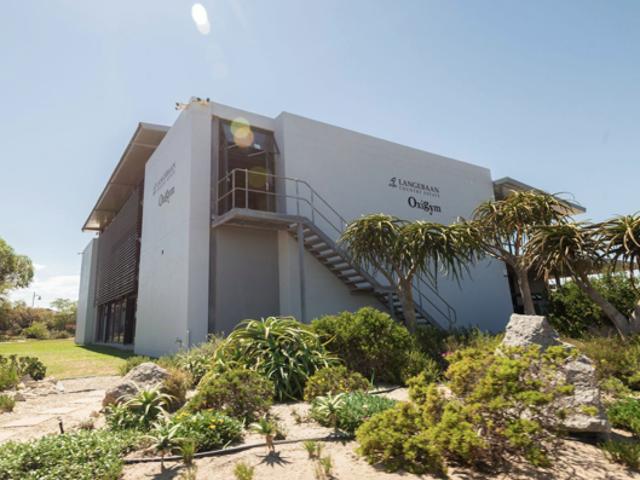 803 m² Land available in Langebaan Country Estate