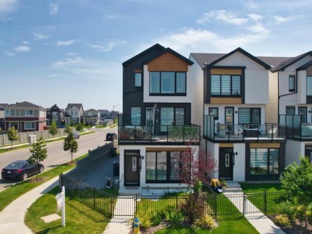 8047 Street Nw, Edmonton, AB, T5T 7S8 house for sale | Listing ID E4499 | Royal LePage