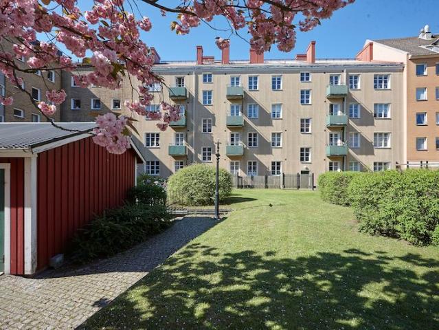 8042 1001 Kanalgatan 18 B