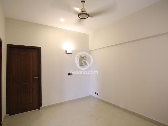 804 Ft² Flat for Rent