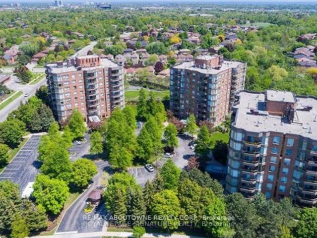 805 1905 Pilgrims Way, Oakville, ON, L6M 2X2 condo for sale | Listing ID W13528 | Royal LePage