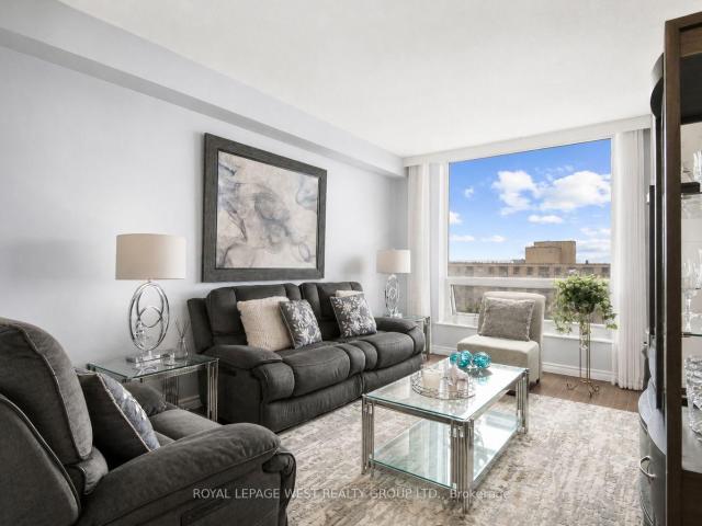 805 326 Major Mackenzie Drive E, Richmond Hill | For Sale @ $459,999 | Condos. Ca