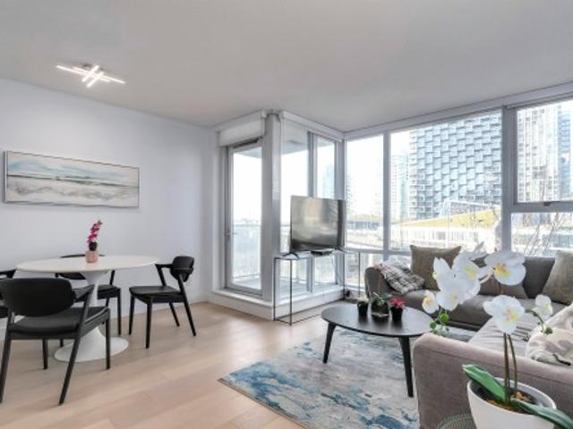 805 550 Pacific Street, Vancouver, BC, V6Z 3G2 Single Family Property For Sale | Listing ID R3115 | Royal LePage