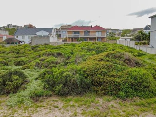 805 m² Land available in Pearl Bay