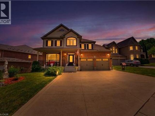 805 Munich Circle, Waterloo, ON, N2V 2N5 house for sale | Listing ID 40836 | Royal LePage