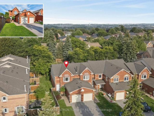805 Playter Crescent, Newmarket | 3Beds/3Bath, Townhouse, $718,000 | Condos. Ca