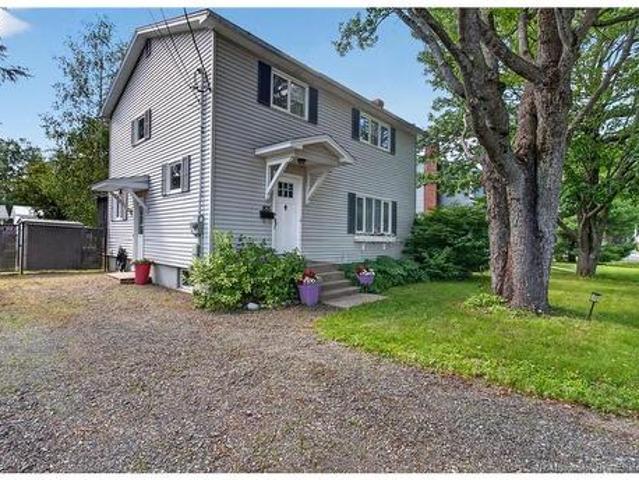 805 Yale Ave, Riverview, NB, E1B 2C5 house for sale | Listing ID NB144014 | Royal LePage