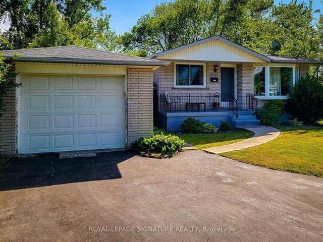 8060 Beaverdams Road, Niagara Falls, ON, L2H 1R8 house for sale | Listing ID X12240 | Royal LePage