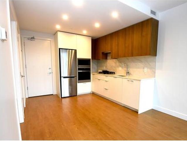 806 13 Old Yale Road, Surrey, BC, V3T 0S4 Single Family Property For Sale | Listing ID R2975 | Royal LePage