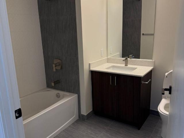 806 8 Derry Road E, Milton | Leased, W13102 | Condos. Ca