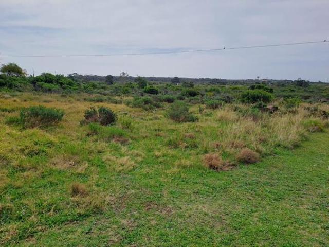 806 m² Land available in Wavecrest