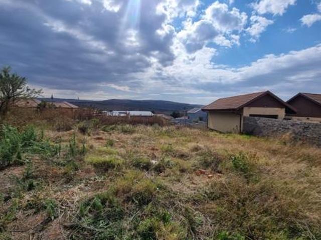 806 m² Land available in Fochville
