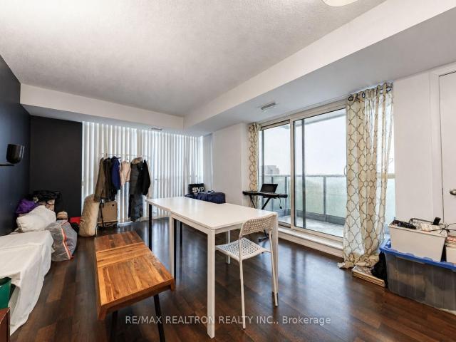 807 17 Anndale Drive, North York | Leased, C13623 | Condos. Ca