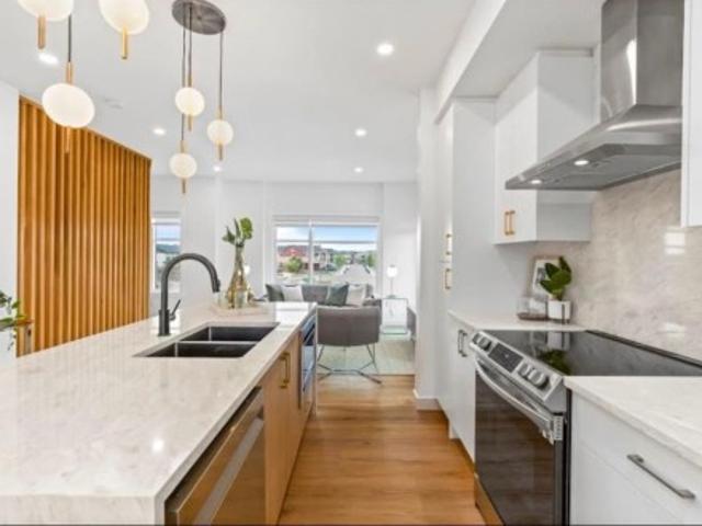 807 200 Belvedere Boulevard Se, Calgary, AB, T2A 8A7 townhouse for sale | Listing ID A2303 | Royal LePage
