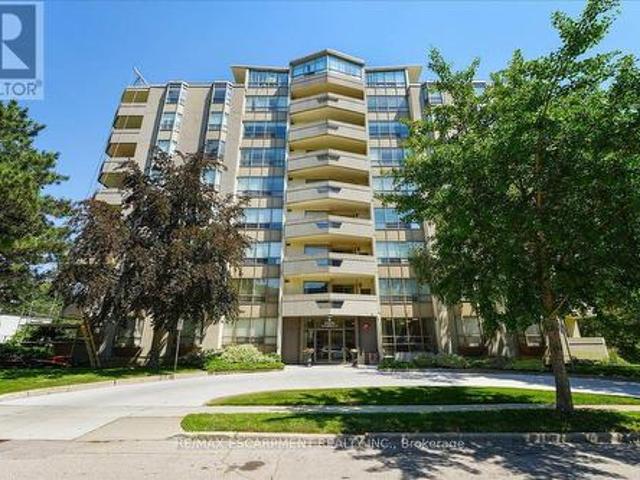 807 8 Village Green Boulevard, Hamilton, ON, L8G 5B8 condo for sale | Listing ID X13564 | Royal LePage