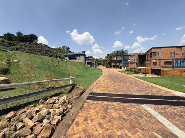 807 m² Land available in Bronkhorstbaai