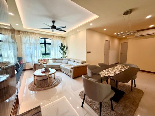 807B Choa Chu Kang Avenue 1 HDB Apartment For Sale, $585,000, 3 Bed 2 Bath 990 sqft $591.00 psf