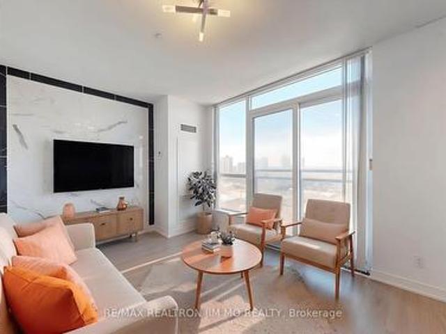 808 255 Village Green Square, Toronto, ON, M1S 0L7 condo for sale | Listing ID E13423 | Royal LePage