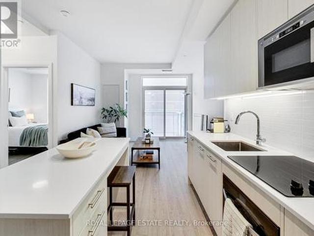 808 286 Main Street, Toronto, ON, M4C 4X5 condo for sale | Listing ID E12316 | Royal LePage