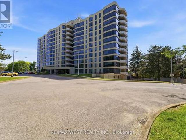 808 81 Scott Street, St. Catharines, ON, L2N 7L5 condo for sale | Listing ID X13505 | Royal LePage