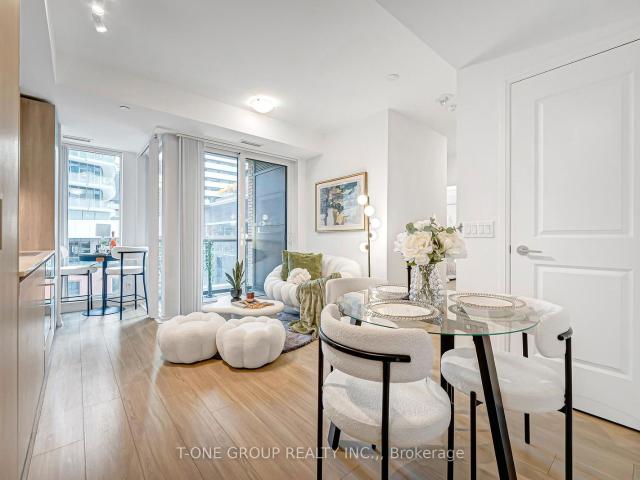 808 8 WIDMER Street, Toronto | Terminated, C12524 | Condos. Ca