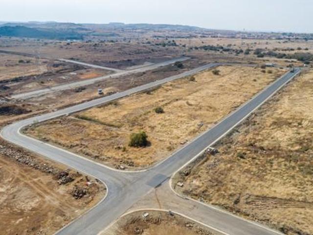 808 m² Land available in Lilyvale SH