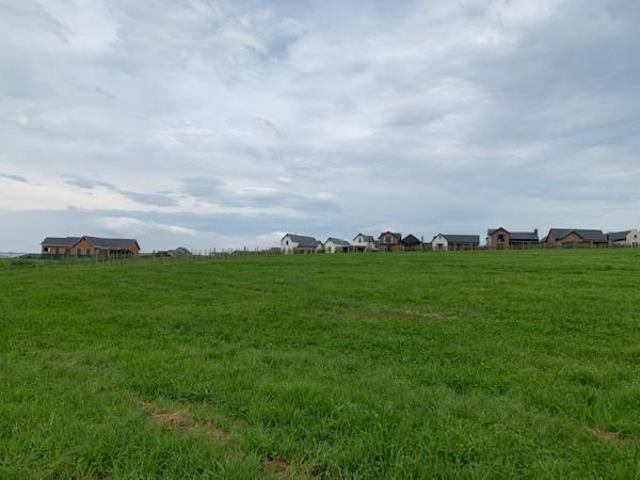 808 m² Land available in St Johns Village