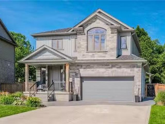 80 Theodore Schuler Boulevard, New Hamburg, ON, N3A 0B9 hous.
