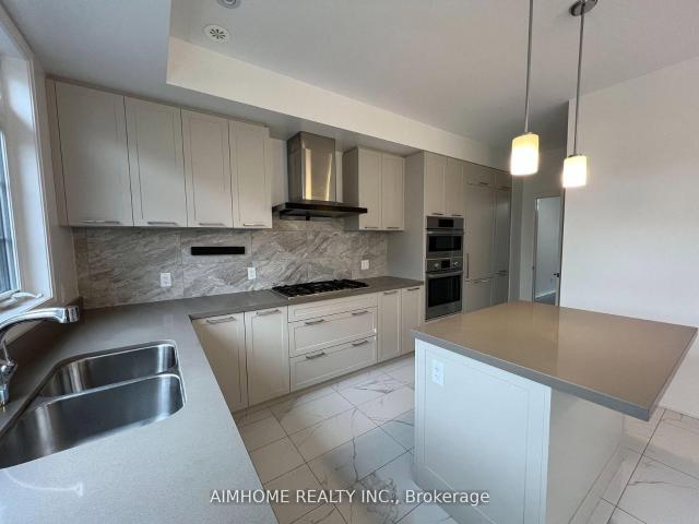80 Village Parkway, Markham | 4+1Beds/6Bath, Townhouse, $4,750/mo | Condos. Ca