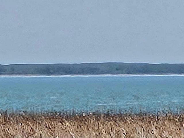 80 Acres, Lakefront Close To Winnipeg