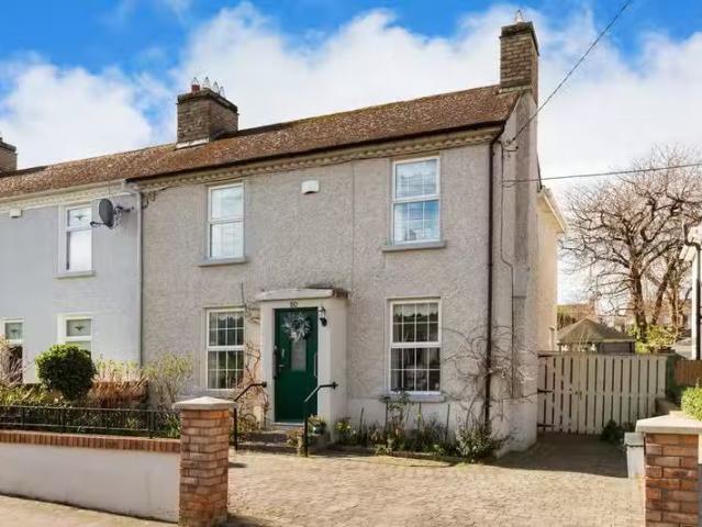 80 Ballinteer Park, Ballinteer, Dublin 16, D16TW62 is for sale