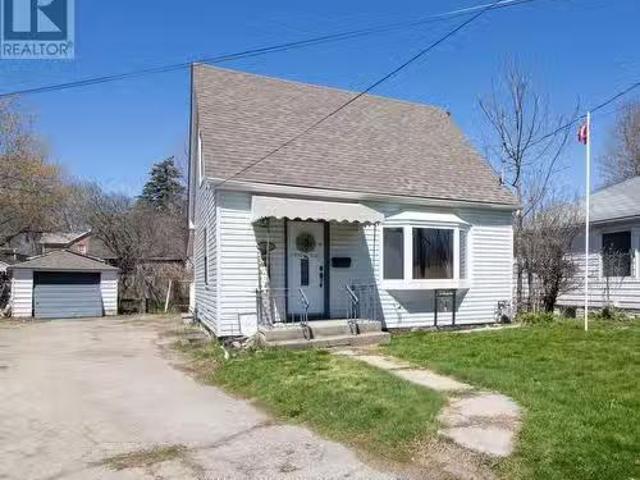 80 Chaffey Street, Brockville, ON, K6V 4L7 house for sale L.