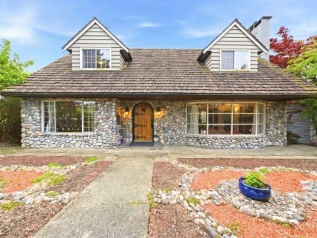 80 Courtney Crescent, New Westminster, BC, V3L 4M2 house for sale | Listing ID R3117 | Royal LePage