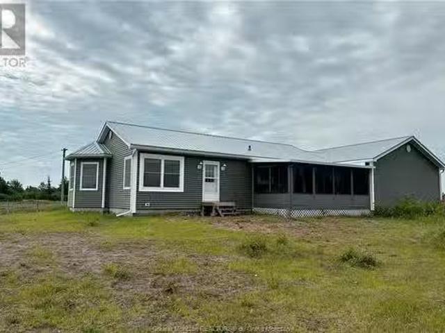 80 East Main St, Port Elgin, NB, E4M 2X7 house for sale Lis.