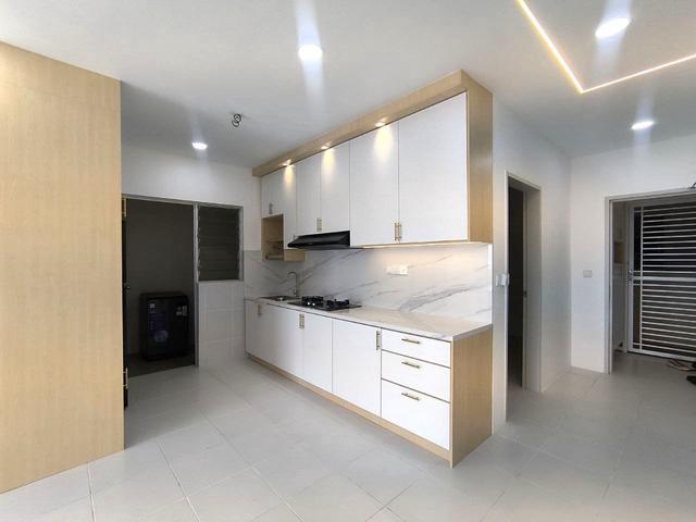 80 FULLY FURNISHED 4R2B Residensi Sateria Apartment Sungai Besi KL