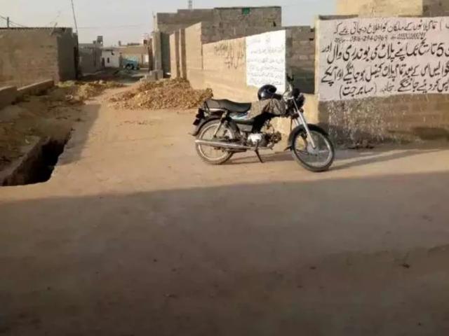 80 gaz corner west open Karachi Korangi ID 10257