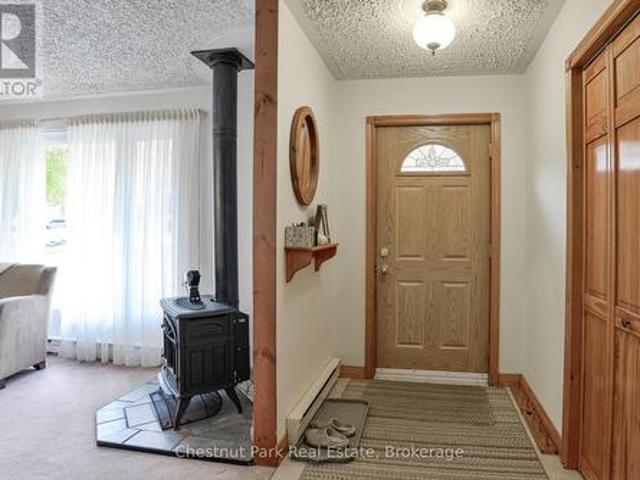 80 Hubbel Crescent, Huntsville Chaffey, ON, P1H 1S6 house for sale | Listing ID X11988 | Royal LePage
