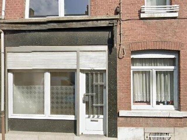 80 m2 apartment for rent in Hoei