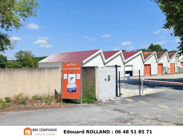 80 m² / 55 600 euros / Activité / Stockage / Site garidennné