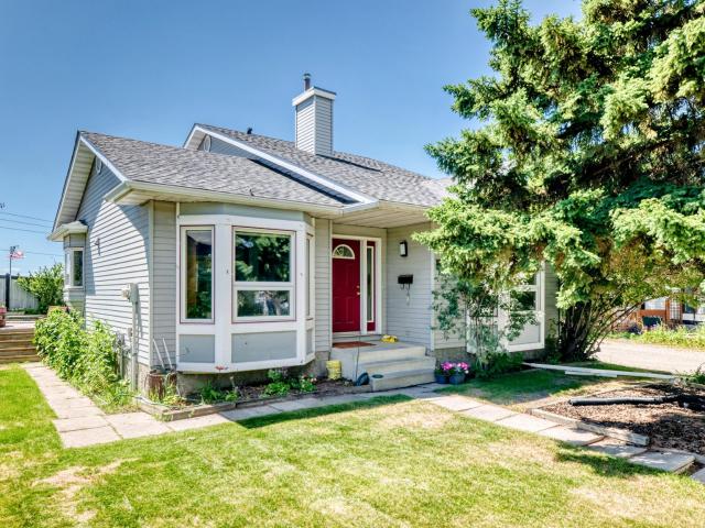 80 Mckerrell Close Southeast 3 Bed [object Promise] for Rent