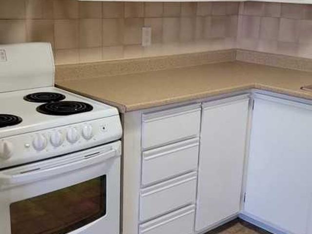 80 Pearson 1 Bedroom Apartment for Rent at 80 Rue Pearson, Gatineau, QC J9H 4K3 Quartier d'Aylmer