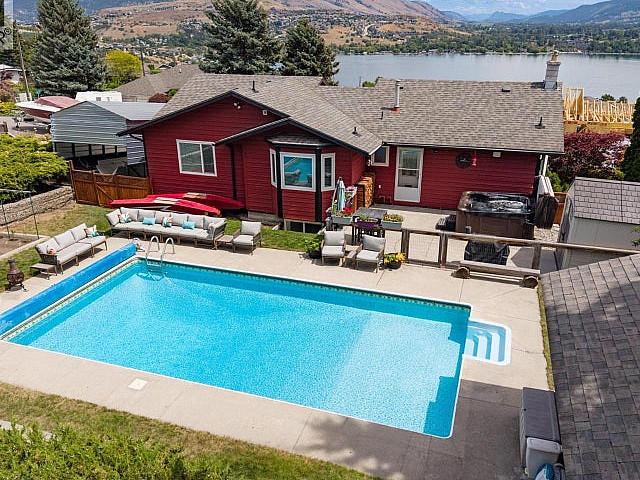 8106 Kalview Drive Coldstream, British Columbia