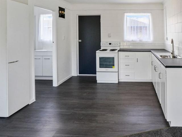 8/10 Hutton Street, Otahuhu, Auckland City
