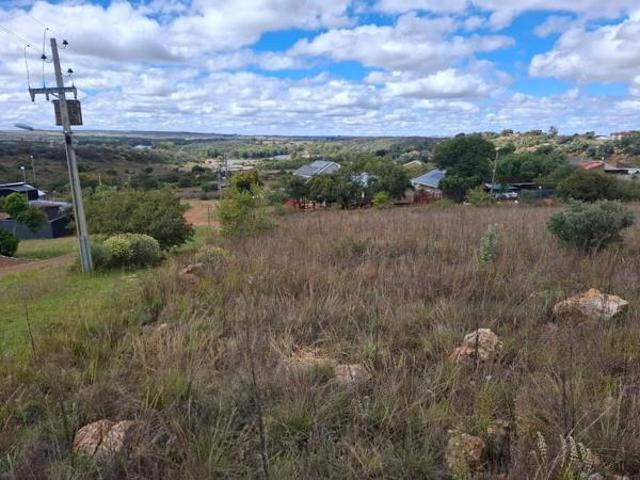 810 m² Land available in Vaaloewer