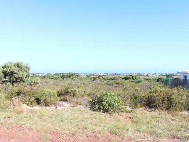 810 m² Land available in Bettys Bay