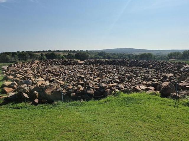 810 m² Land available in Potchefstroom Central