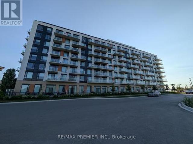 811 6 David Eyer Road, Richmond Hill, ON, L4S 0N5 condo for sale | Listing ID N13625 | Royal LePage