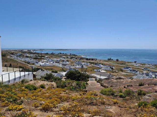 811 m² Land available in Blueberry Hill